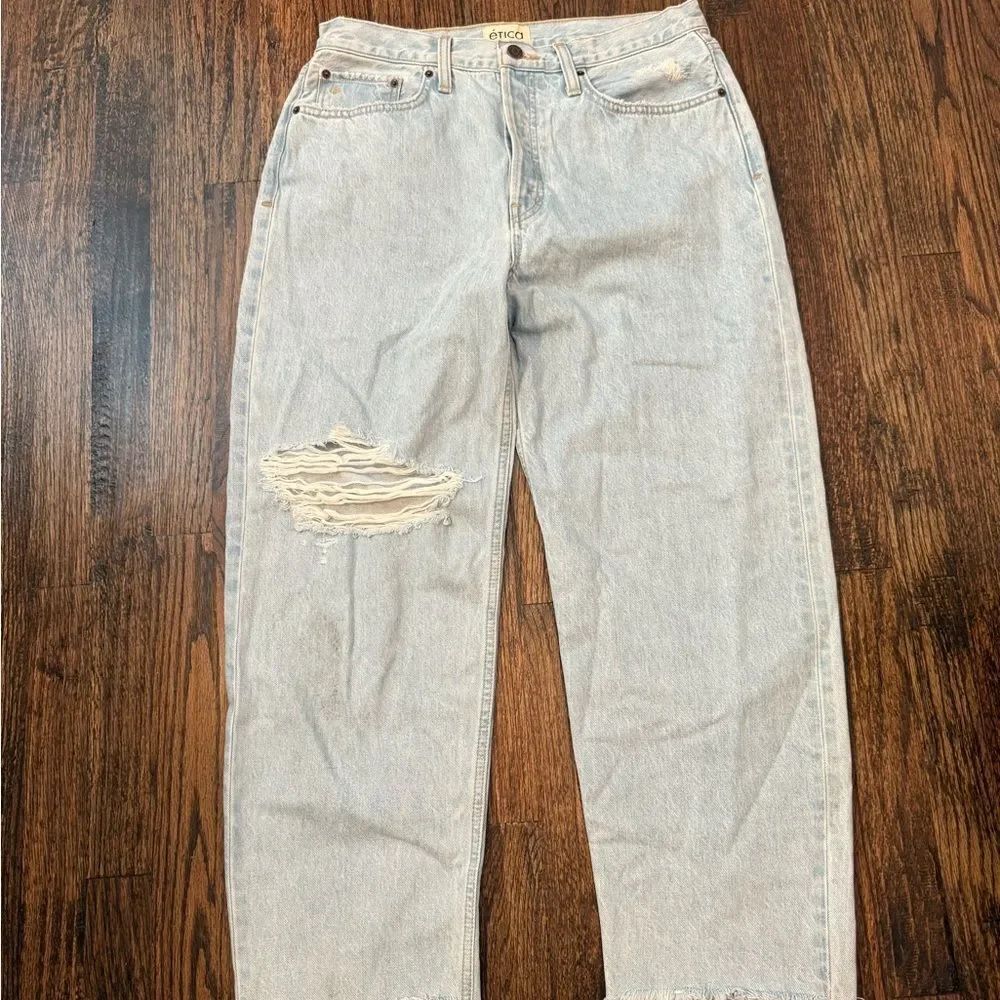 Etica Denim Tyler Vintage Straight Ankle
QQ7
